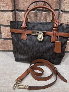 Michael Kors Signature Satchel Bag – Black/Brown